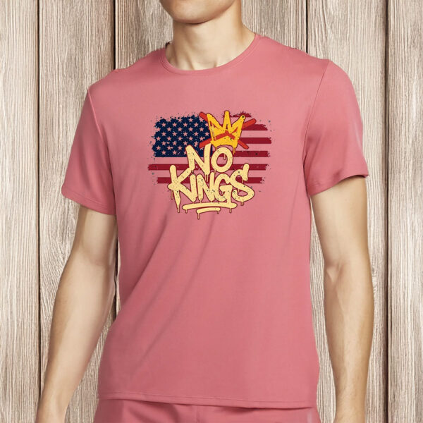 No Kings Shirt - Anti Authoritarian Protest Tee, No Kings In America Political Democracy Shirt