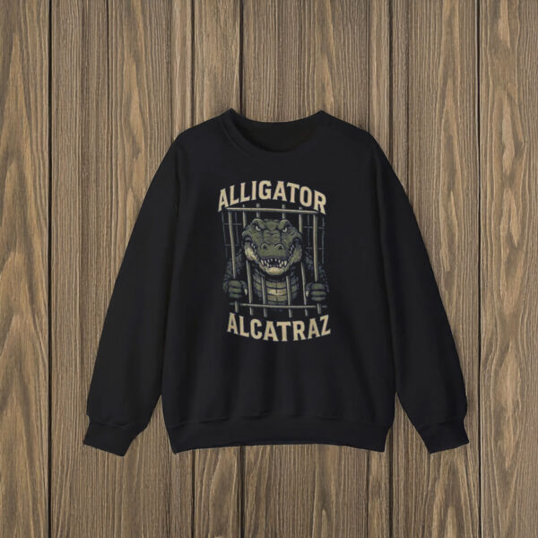 Alligator-Alcatraz-Tee-–-Bold-Graphic-T-Shirt-for-Nature-&-Wildlife-Enthusiast