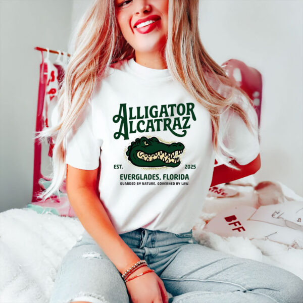 Retro-Funny-Florida-Everglades-Shirt-–-Alligator-Alcatraz-Vintage-Graphic-Tee