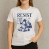 Funny-Flippers-Up-Resist-–-Penguins-Protest-Activist-Tee-USA