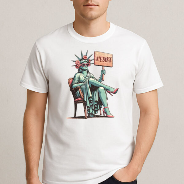 RESIST-Glam-Statue-of-Liberty-Feminist-Activism-T-Shirt-US