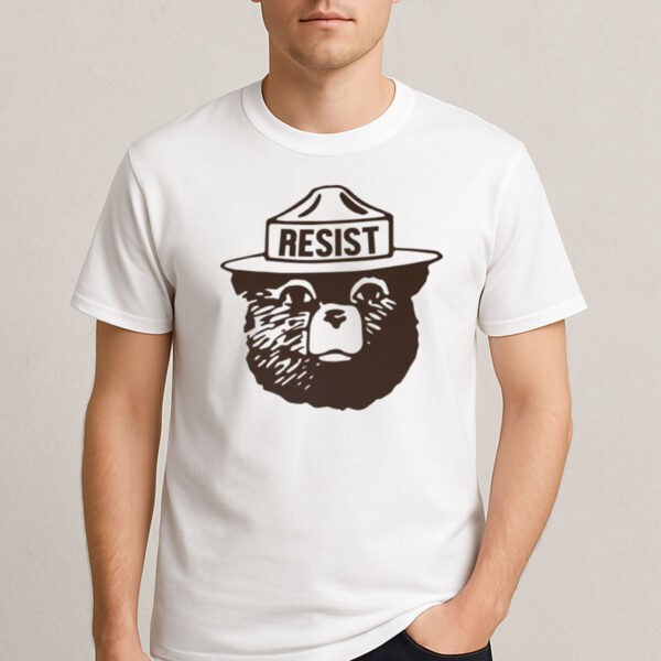 Resist-Bear-Shirt-–-Smokey-Style-Political-Protest-Tees