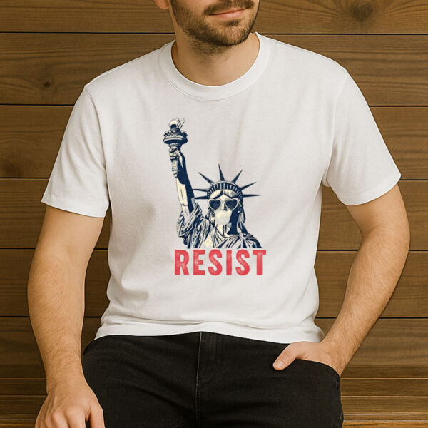 Resist-Statue-of-Liberty-Shirt-–-Modern-Activist-Graphic-Tee