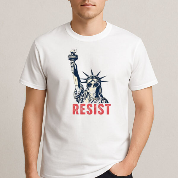 Resist-Statue-of-Liberty-Shirt-–-Modern-Activist-Graphic-Tees