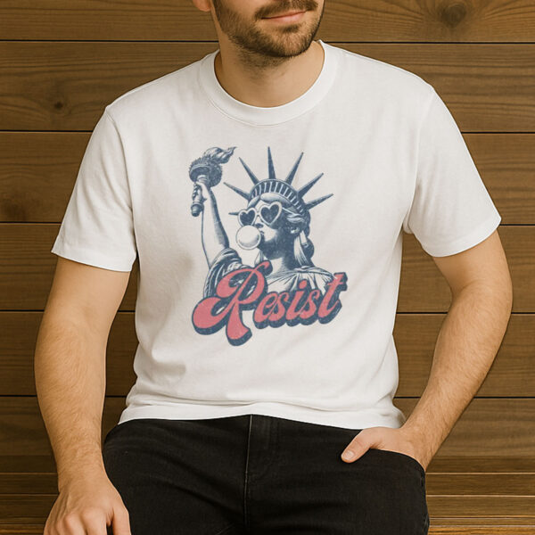 Resist-Statue-of-Liberty-Shirt-–-Retro-Activist-Graphic-Tee