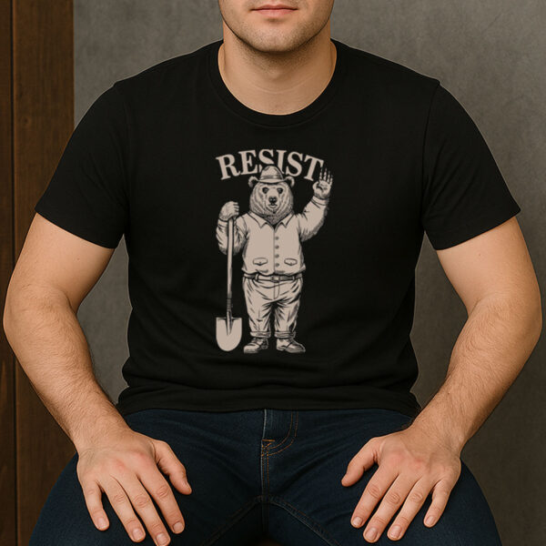 Vintage-Smokey-The-Bear-Resist-Graphic-Men’s-T-Shirt-USA